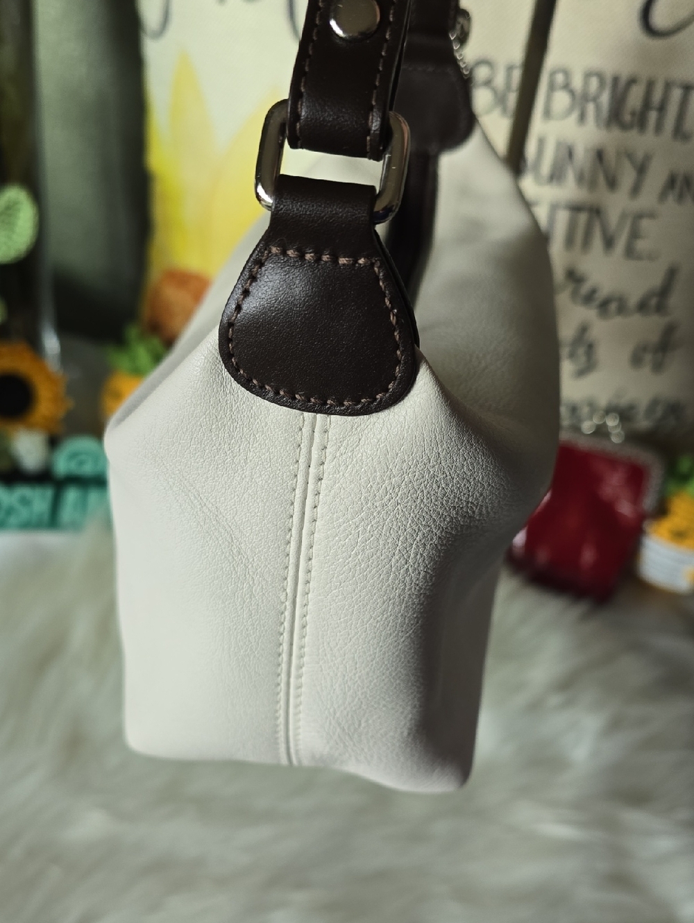 Coach EUC Mini Leather Cream Shoulder Bag With Hangtag - Picture 6 of 14